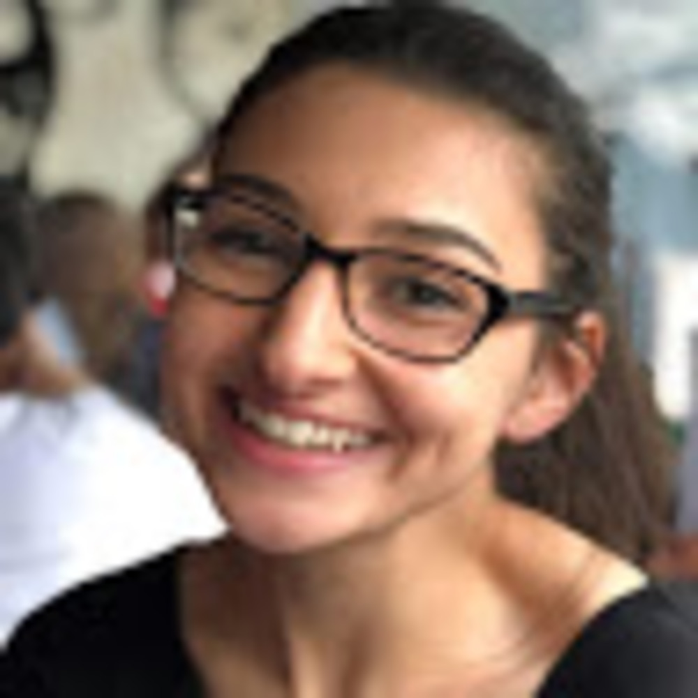 Meet your Posher, Michaela